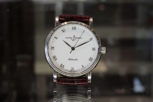 ユリス ナルダンのサンシアー【Ref.133-34】時計を 買取りました。