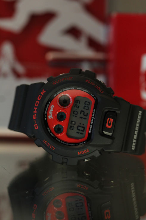 ウルトラマンシリーズ45周年記念 G-SHOCK セブン DW-6900-FS 買い取りました