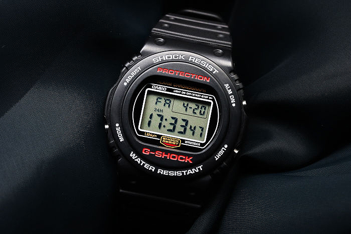 カシオ Gショック スティング Dw 5700 1jf