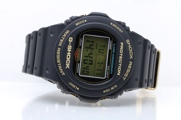 ［新品］G-SHOCK 35周年記念 DW-5735D-1BJR