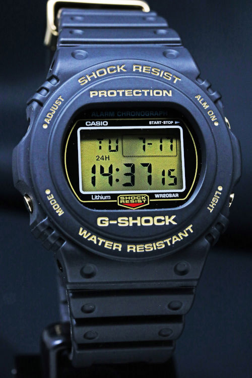 35周年限定 G-SHOCK DW-5735D-1BJR