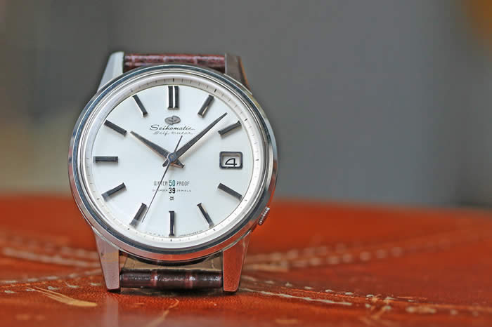 SEIKO 当時最高機能搭載☆1963年製造 セイコー　マチック セルフデータ 　39石 J13085王冠イルカ　自動巻紳士腕時計 純正SEIKOベルト　逸品