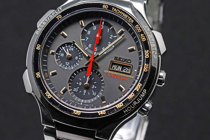 新品未使用の腕時計ですFLUD パブリックエネミー PUBLICENEMY コラボ 腕時計